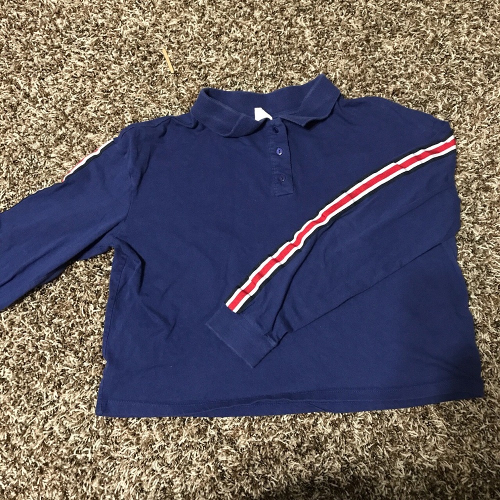 cropped sweatshirt